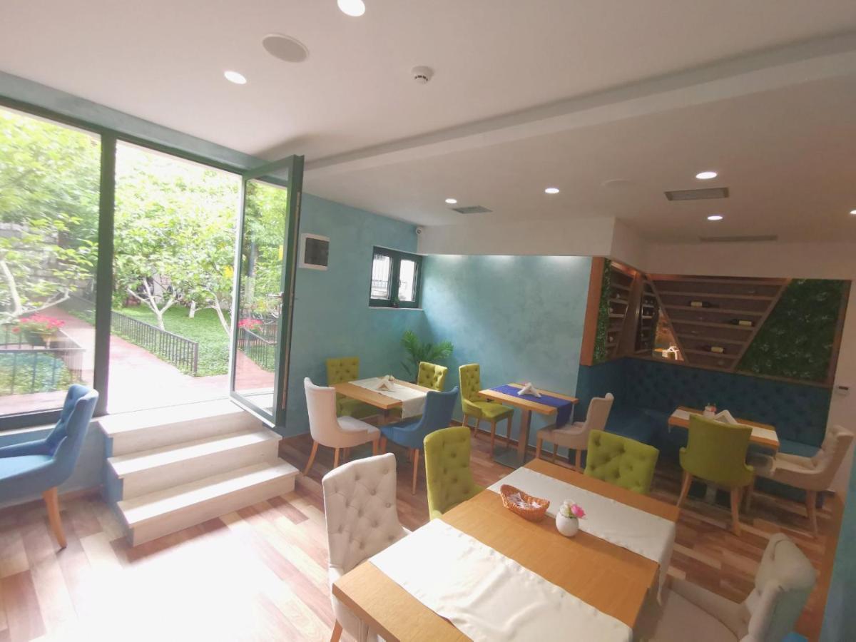 Hotel Alkima Cattaro Esterno foto