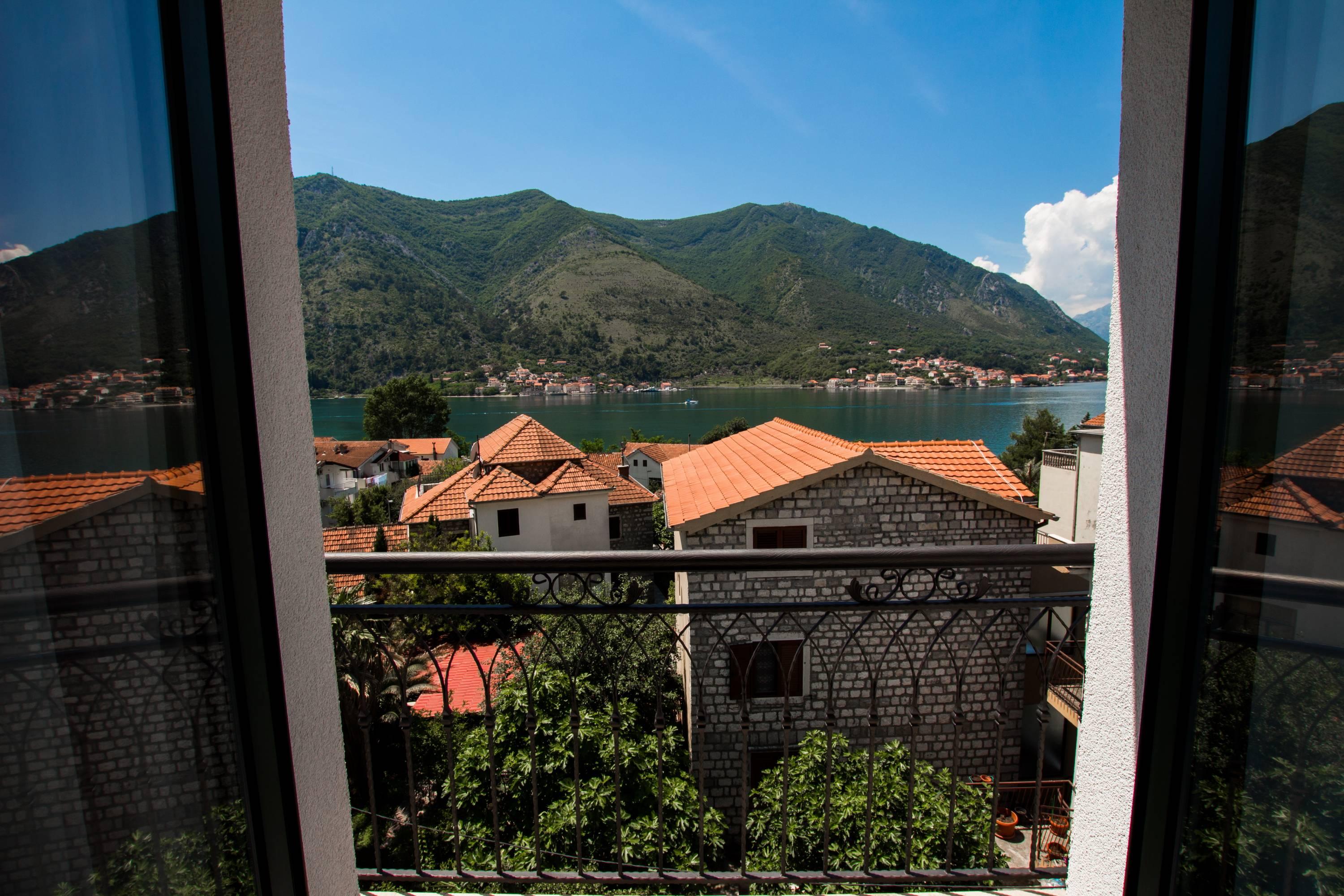 Hotel Alkima Cattaro Esterno foto