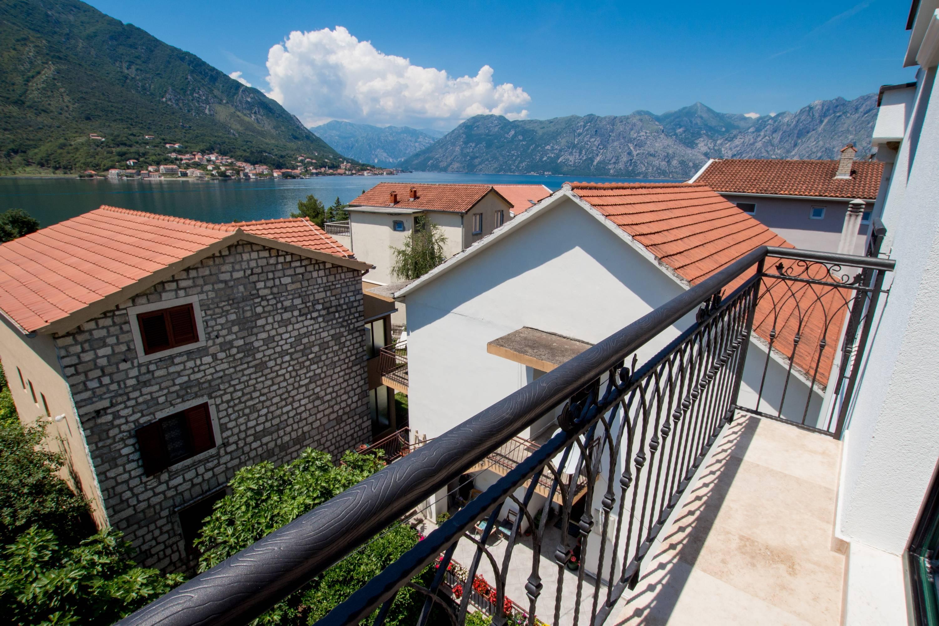 Hotel Alkima Cattaro Esterno foto