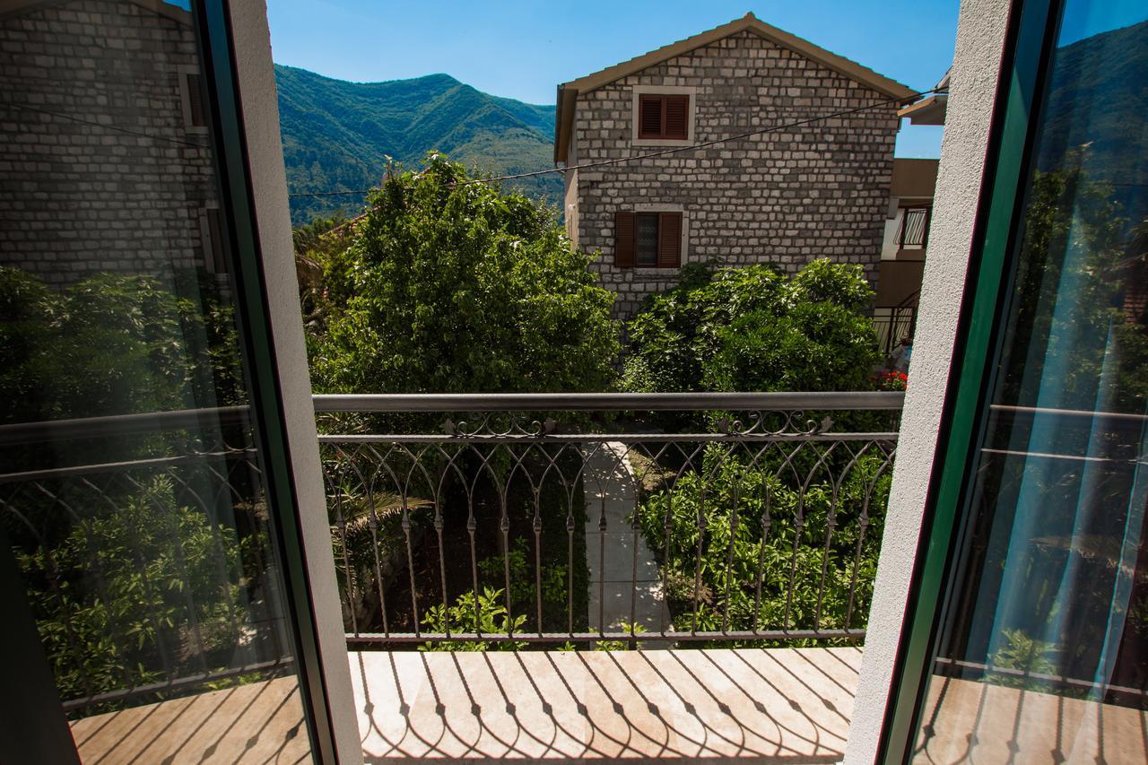 Hotel Alkima Cattaro Esterno foto